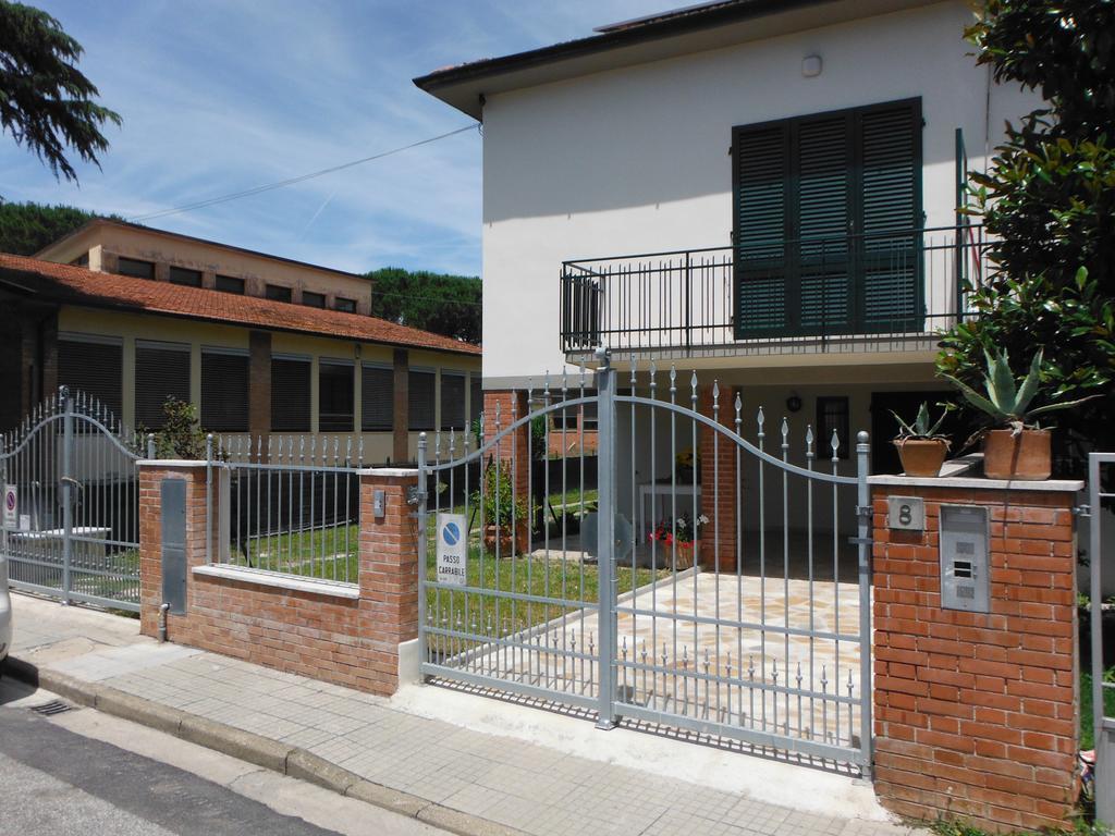 La Casa Di Nila Apartment Pisa Bagian luar foto