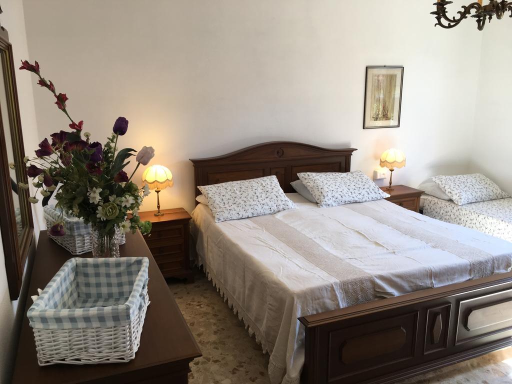 La Casa Di Nila Apartment Pisa Bagian luar foto