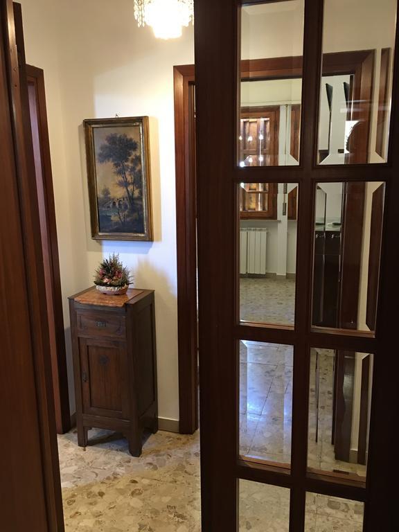La Casa Di Nila Apartment Pisa Bagian luar foto