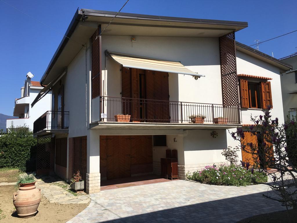 La Casa Di Nila Apartment Pisa Bagian luar foto